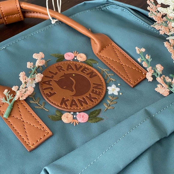 Fjallraven Kanken n 2 handmade embroidery - Picture 3 of 4